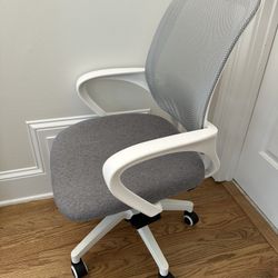 Swivel & Reclining Desk Chair