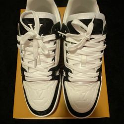 Louis Vuitton LV Trainer White & Black