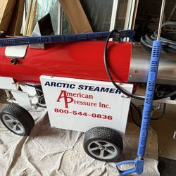 Arctic Steamer