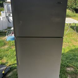 Whirlpool Refrigerator ❄️⚡️