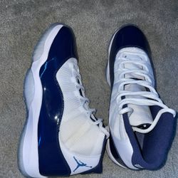 Jordan 11 Navy Blue 