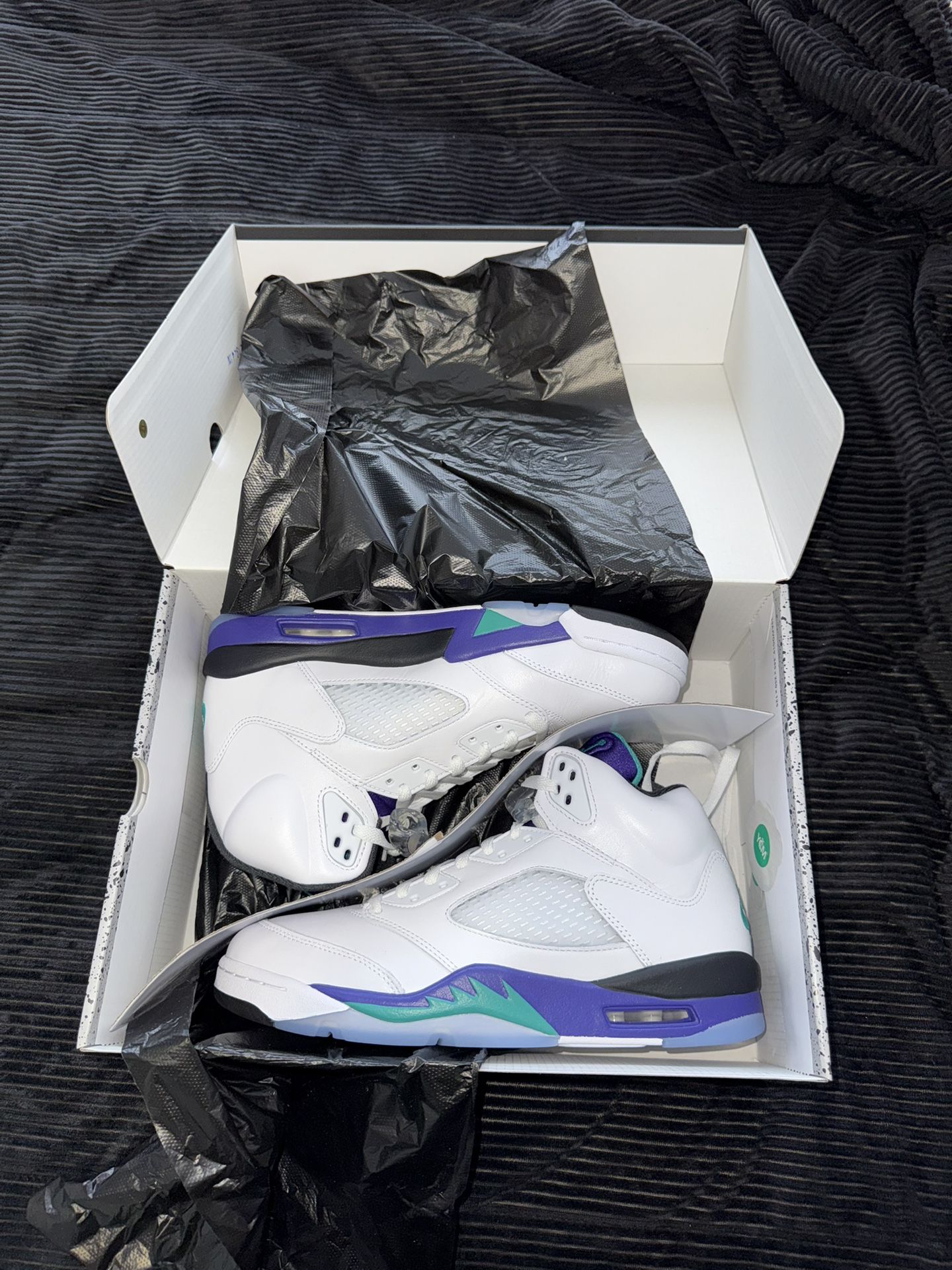 Jordan 5 Retro Grape (2025)