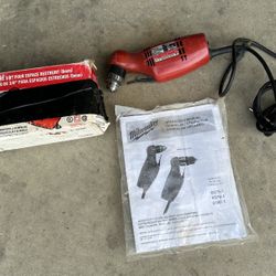 Milwaukee Close Quarter 3/8” Drill