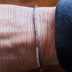 Gorgeous White Gold Bracelet