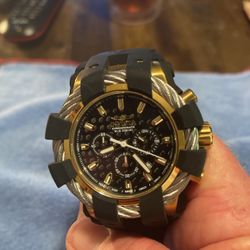 Invictive bolt series 