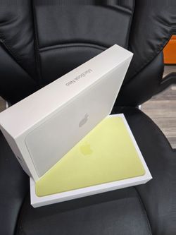 MacBook NEO  13inch 8gb 256gb