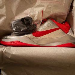 Kobe Pronto sz 10.5 Caitlyn Clark