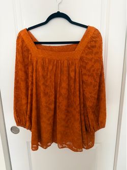 Lauren Conrad orange shirt