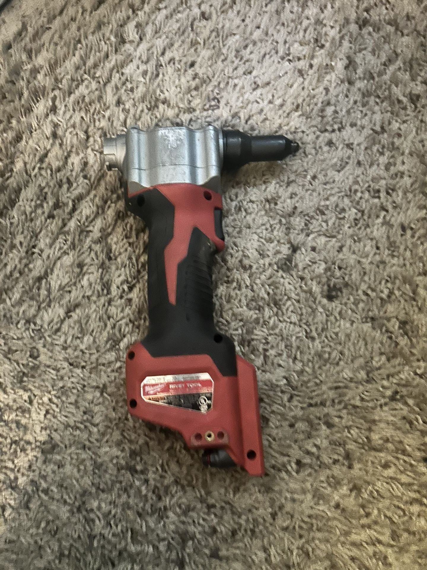 Milwaukee Rivet Tool