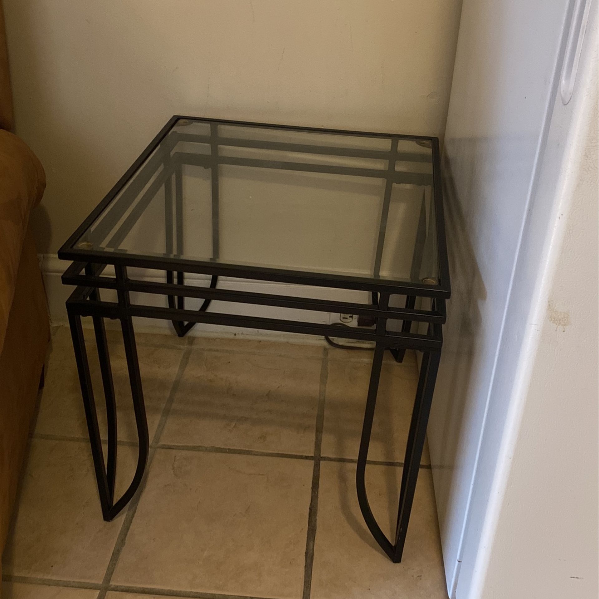 2 Side Table Black Metal 