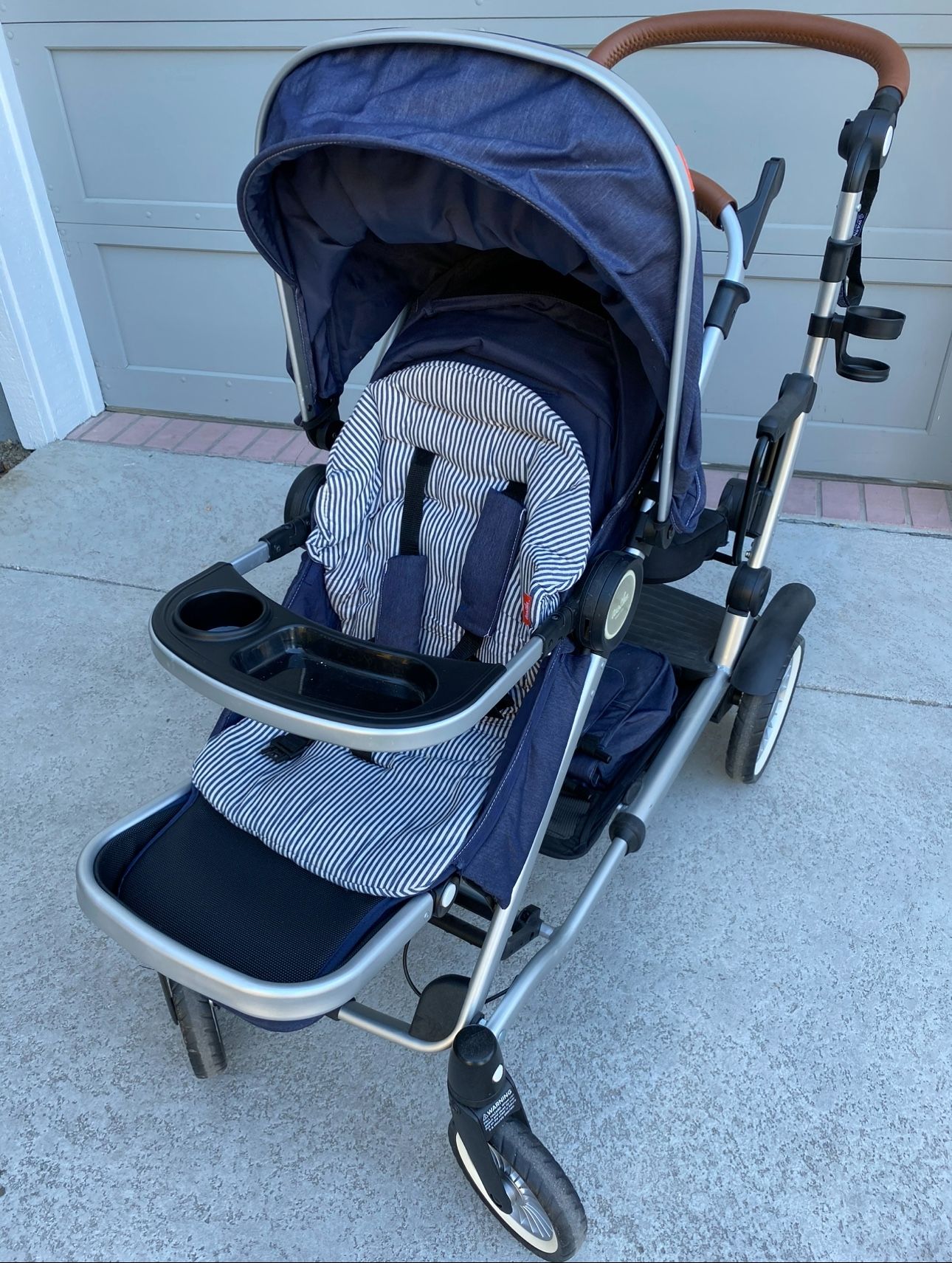 Austlen Entourage Stroller