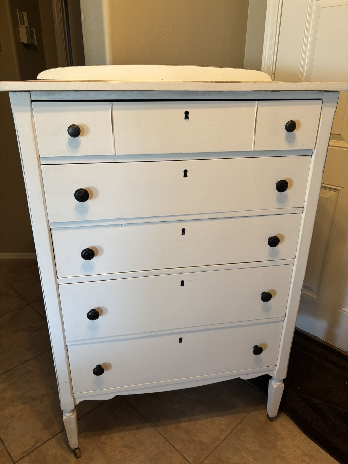 Vintage Keyhole 5-Drawer Dresser Wood