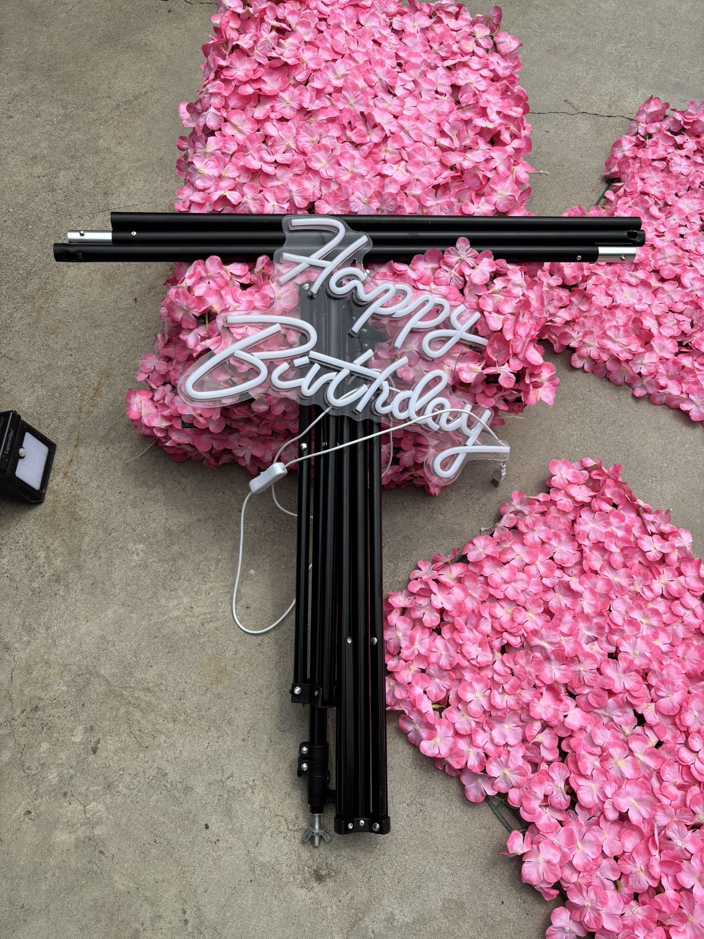 Pink Flowers Backdrop Panels 20 Pieces With Stand.