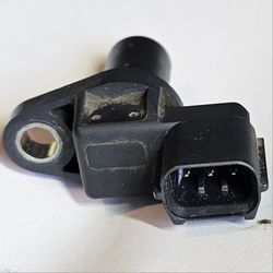 Mitsubishi OEM J5T30771 Camshaft Sensor