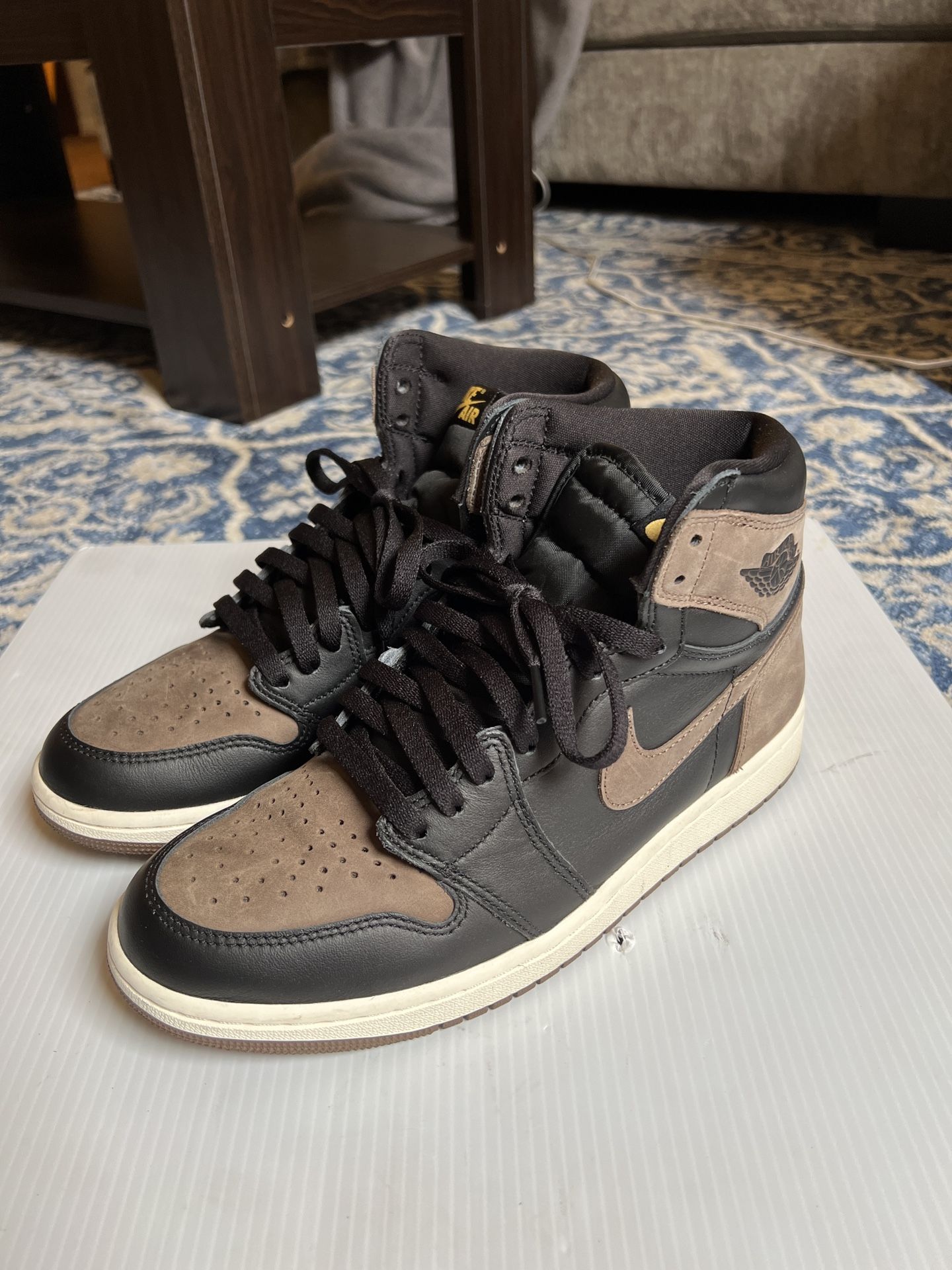 Jordan 1 High OG Palomino size 9