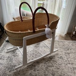 Moses Basket Rocking Wooden Moses Basket Stand, Antique White