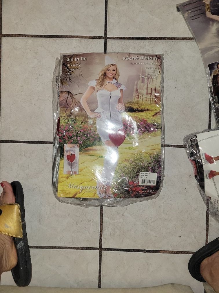 Sin IN TIN COSTUME /sm