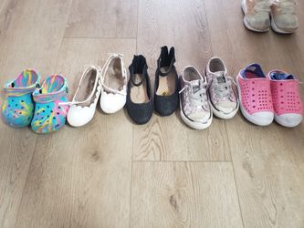 Toddlergiel Shoes $5