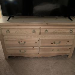 Girls Bedroom Set-REAL WOOD drawers