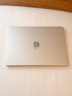 2022 MacBook Air M2 16GB – Silver