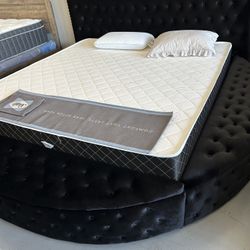 Tufted Round Bed Frame And Headboard/// Comes In Queen And King Sizes