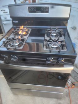 Amana Gas Range Stove with 4 Burners