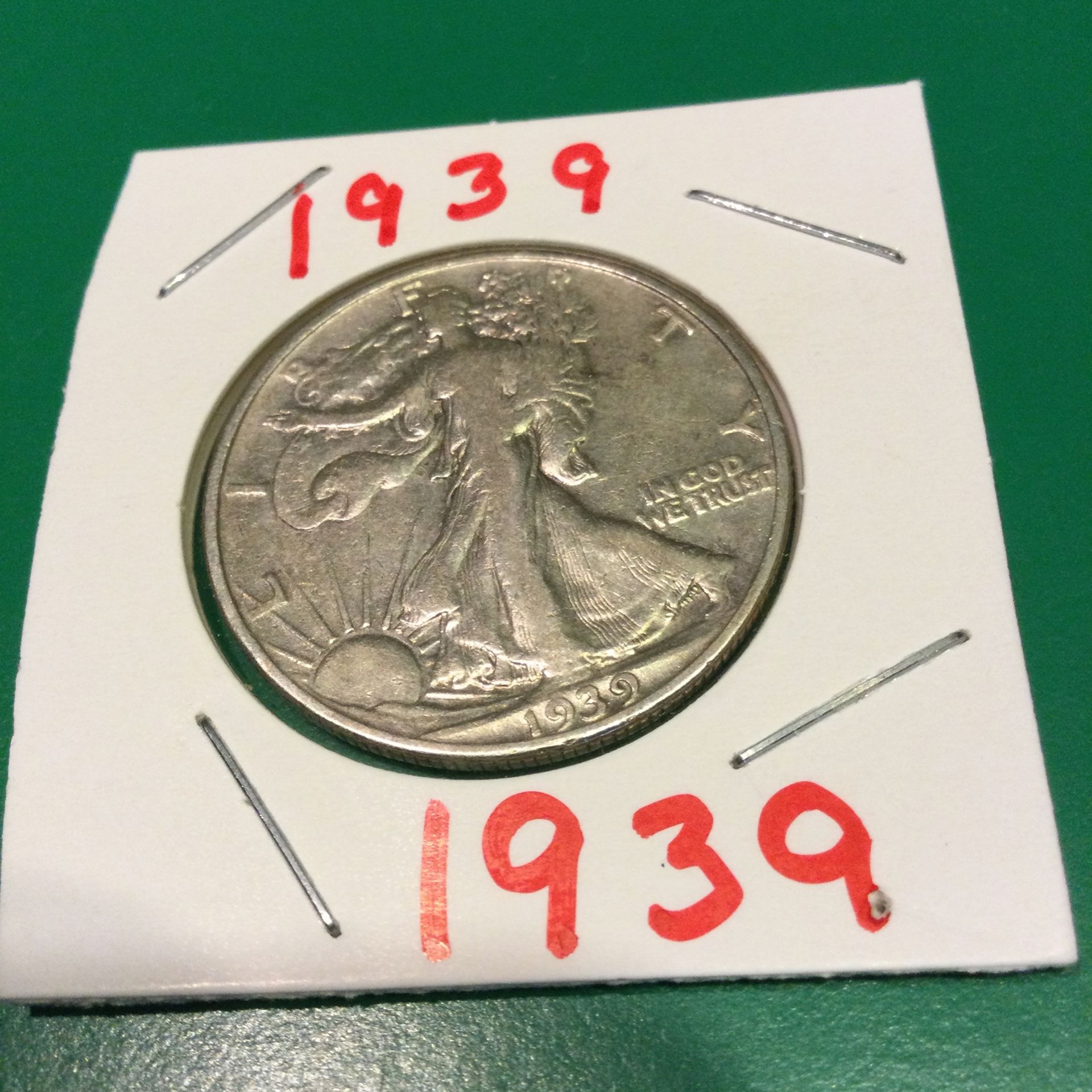 1939 WALKING LIBERTY HALF DOLLAR. SILVER 90% !!!!!!