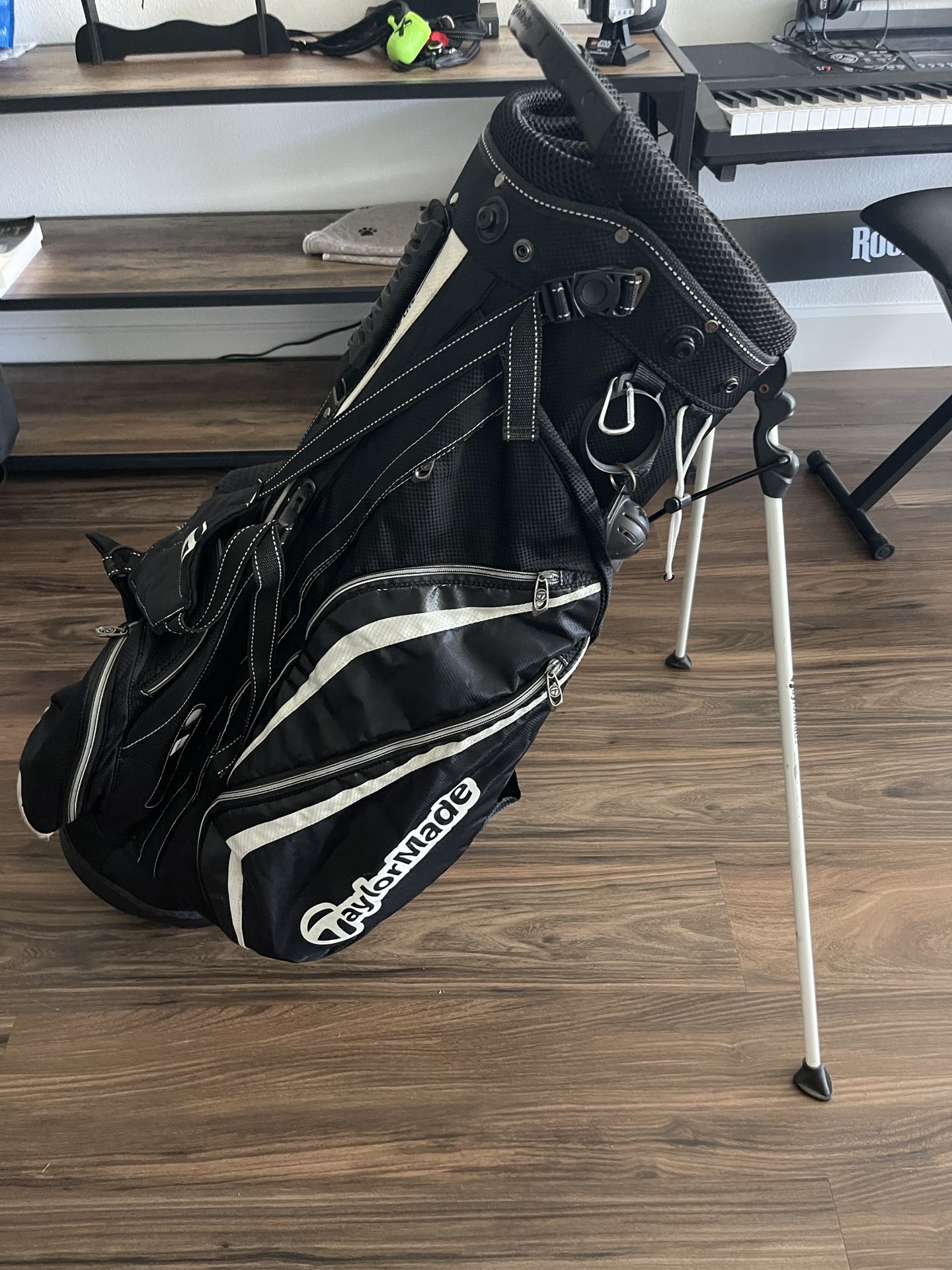 Taylormade Golf Bag - 14 Holes