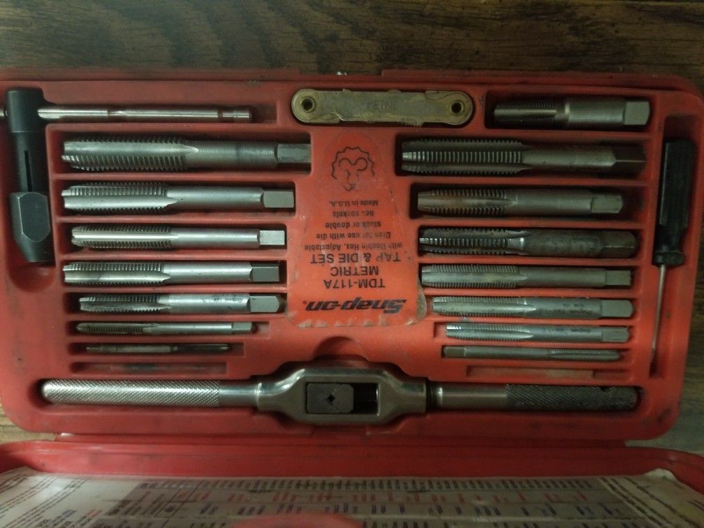Snap On Tap And Die Set TDM117A for Sale in Oak Lawn, IL OfferUp