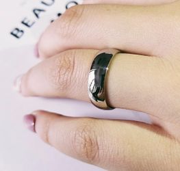 New 18 k white gold men’s wedding ring engagement ring