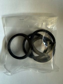 Hub Centric Rings - 66.6 OD to 57.1 mm ID, black poly carbon, new