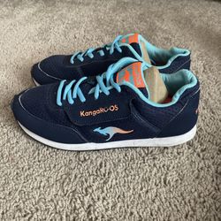 Kangaroo Pocket pass Jogger Running Retro Shoes Women Size 7.5