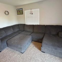 Sectional Couch 