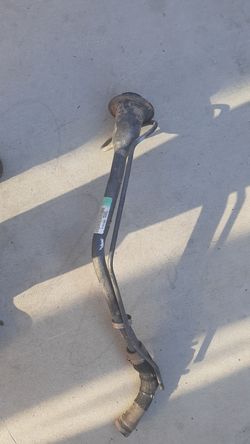 Ford Raptor gas filler hose CL3Z9034B
