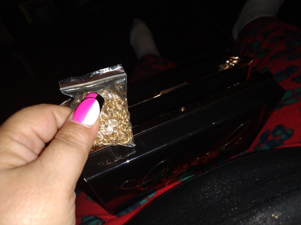 Aeysha Purse W Gold Chain Handle