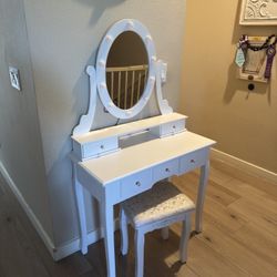 Make Up Vanity For Girls