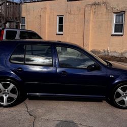 2004 Volkswagen Golf