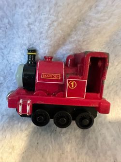 Thomas & Friends Take Along Skarloey #1 Red Diecast Narrow Gauge Train Engine