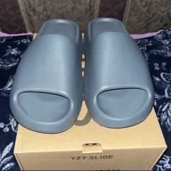Yeezy Slides Slate Marine New Size 9 And 10