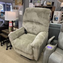 Toast Power Lift Recliner