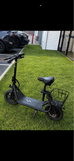 R1 scooter