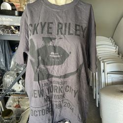 Smile 2 Paramount Promo Shirt Skye Riley Concert New York City 2024 size large