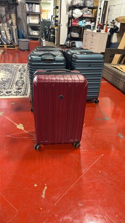 Delesey 2 Piece Luggage Includes Carry On