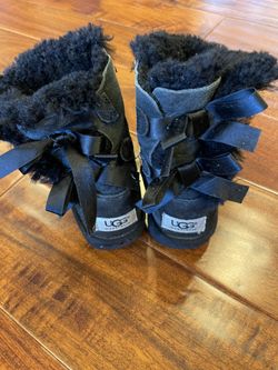 UGGs Kids Size 12 Black