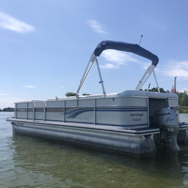 Harris super sunliner 240 pontoon boat