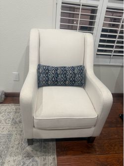 2 White sofa chair