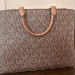 Mk Original Purse And Wallet 