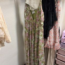 Summer dress! $8 xs fits like a small