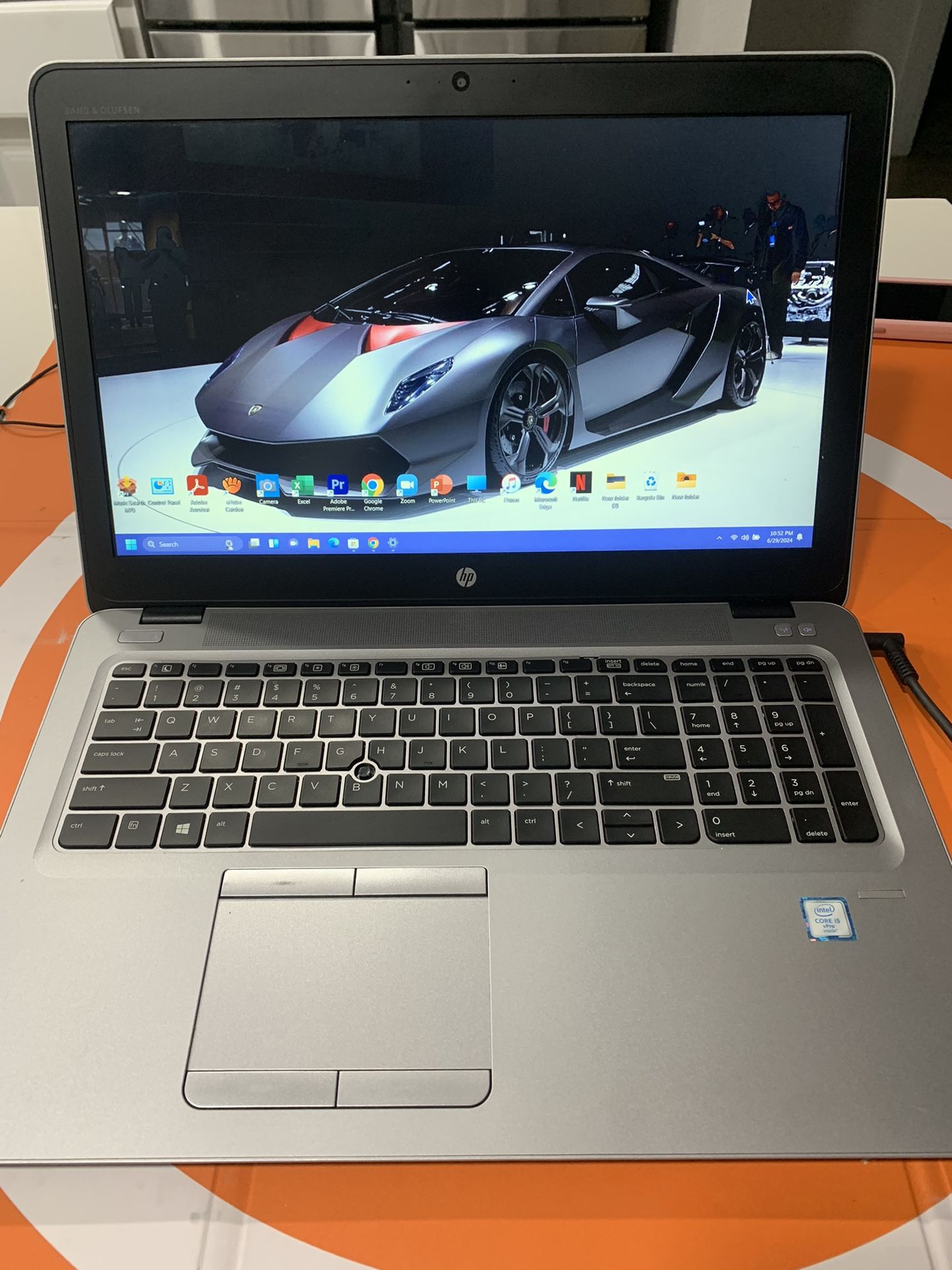 i5…i5…i5 …HP ELIBOOK 850 G3  . FULLY LOADED ADOBE ACROBAT MICROSOFT,   PHOTOSHOP ….( No credit Card Needs) 2560 GB SSD  8.0 GB RAM . 