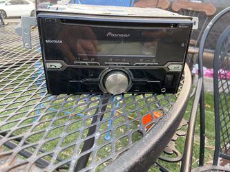 Pioneer Stereo